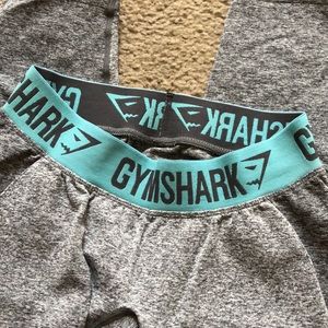Gymshark flex Capri gray with blue waistband